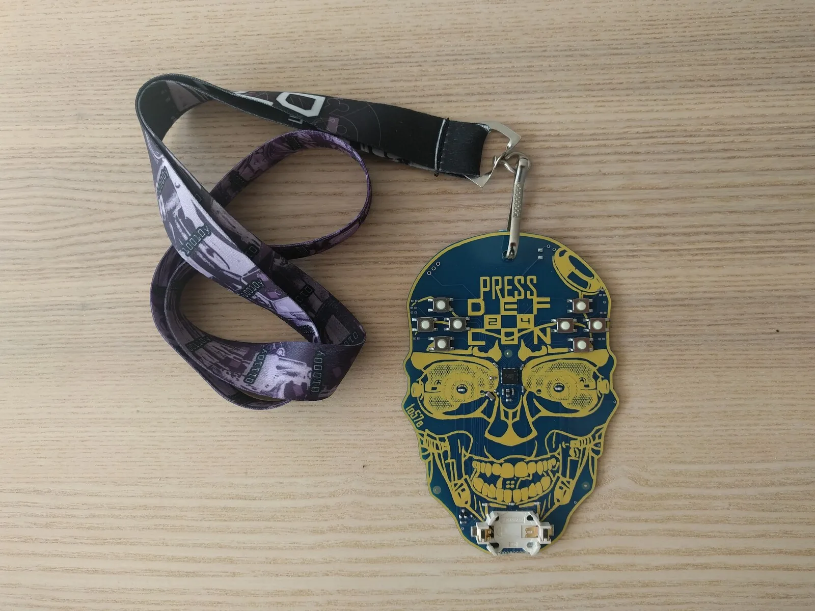 DEF CON 24 Badge badge image